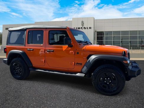 Used 2025 Jeep Wrangler Unlimited Sport AWD/4WD image 12
