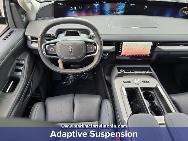 New 2027 Lincoln Navigator Premiere RWD image 13