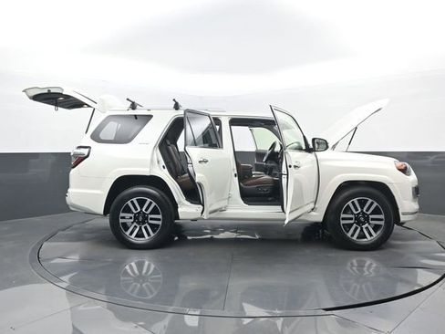 Used 2023 Toyota 4Runner Limited AWD/4WD image 35