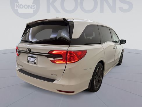 Used 2023 Honda Odyssey Elite image 11
