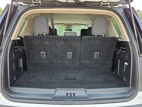 Used 2024 Ford Expedition XLT AWD/4WD image 30