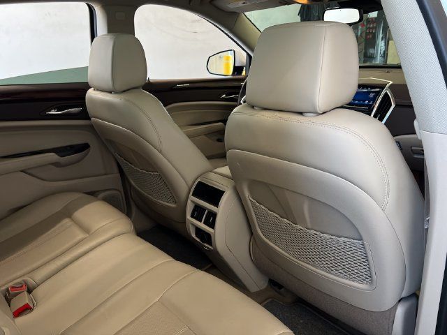 Used 2015 Cadillac SRX Luxury w/ Driver Awareness Package FWD image 39