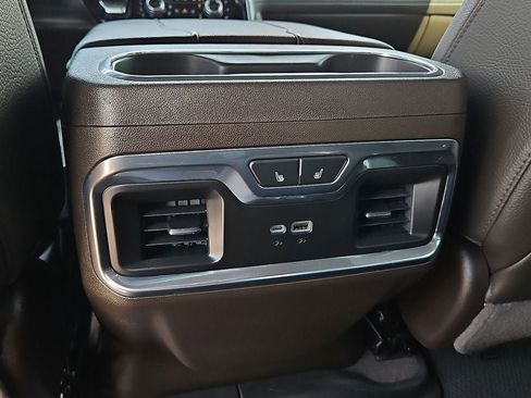 Used 2024 GMC Sierra 1500 Denali RWD image 19