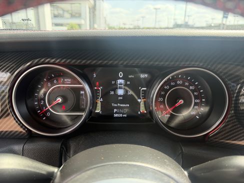 Used 2021 Jeep Gladiator Rubicon AWD/4WD image 40