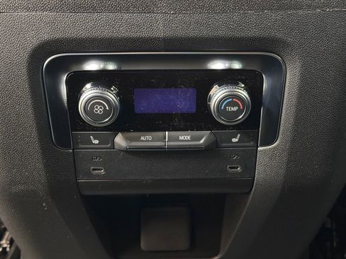 New 2026 GMC Yukon Elevation AWD/4WD image 17