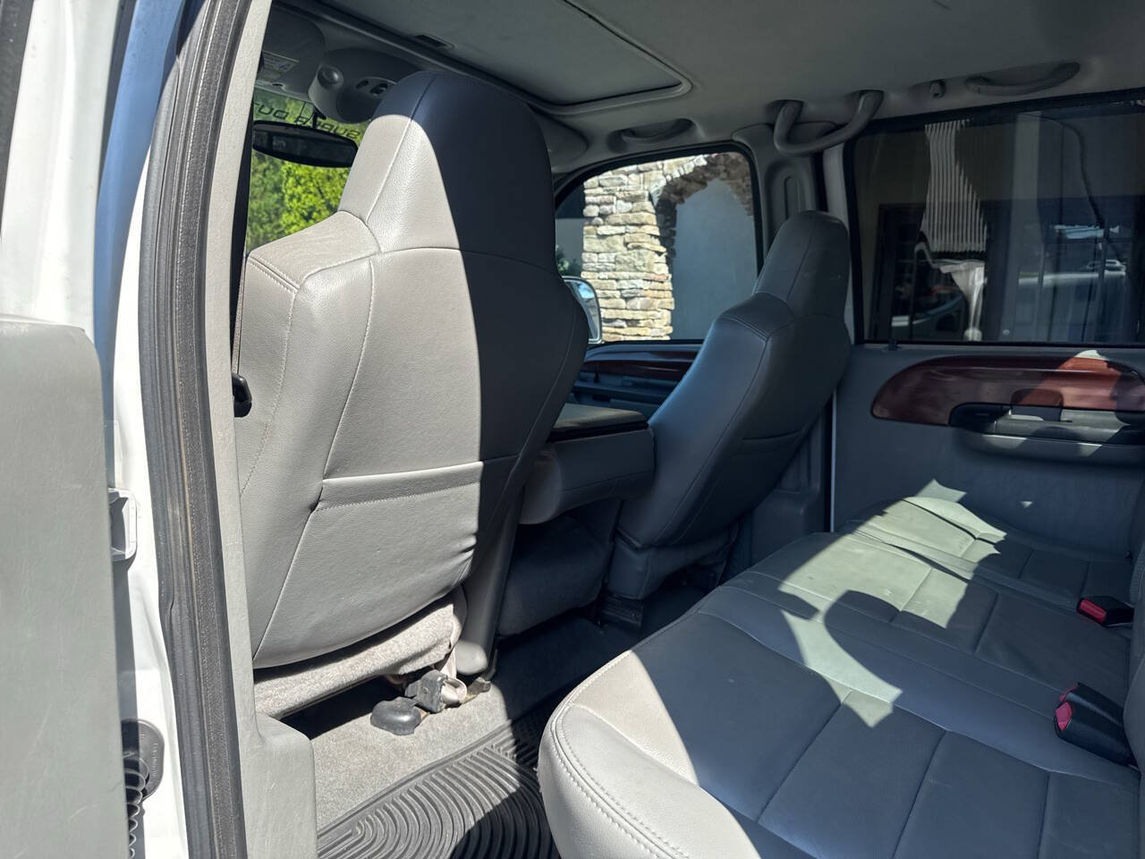 Used 2005 Ford F250 Lariat AWD/4WD image 12