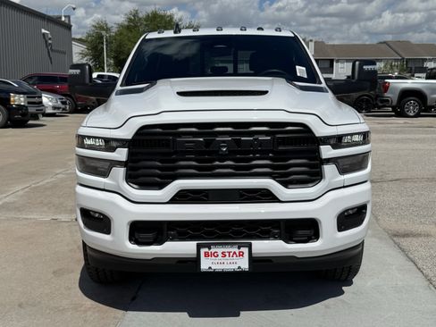 New 2026 RAM 2500 Tradesman AWD/4WD image 3