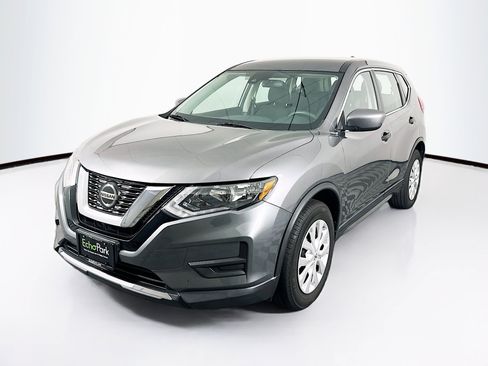 Used 2019 Nissan Rogue S FWD image 3