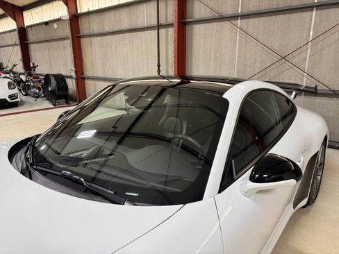 Used 2016 Porsche 911 Carrera S image 22