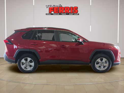 Used 2025 Toyota RAV4 XLE AWD/4WD image 4