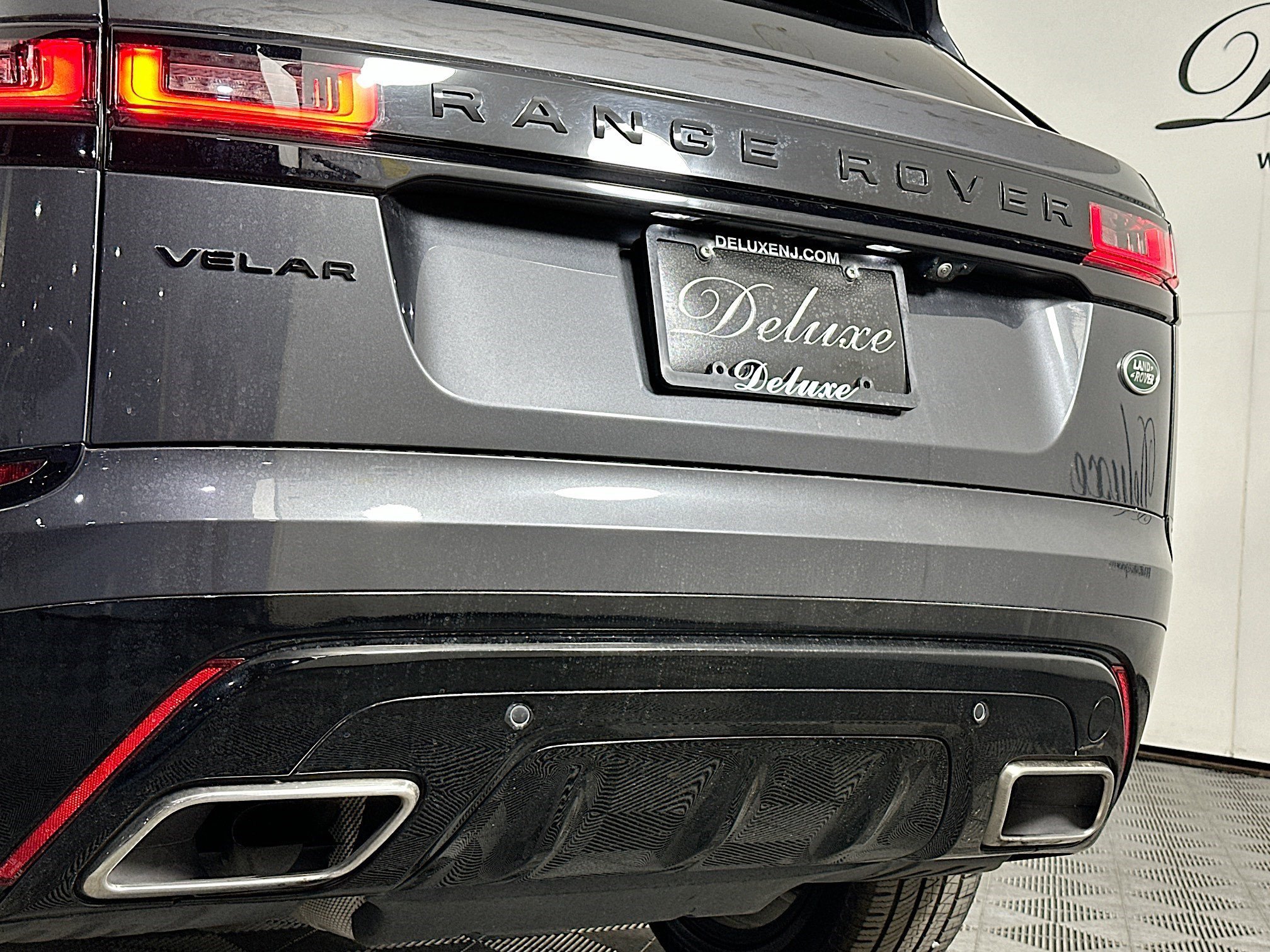 Used 2023 Land Rover Range Rover Velar R-Dynamic S AWD/4WD image 27