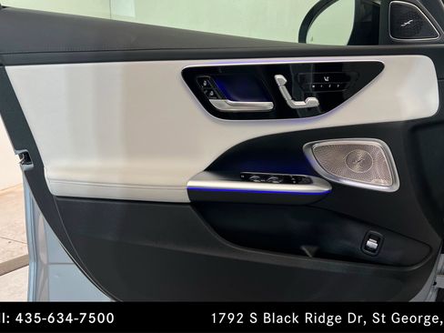 Used 2025 Mercedes-Benz C 300 4MATIC Sedan image 14