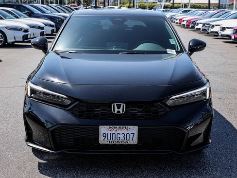 Used 2025 Honda Civic Sport image 2