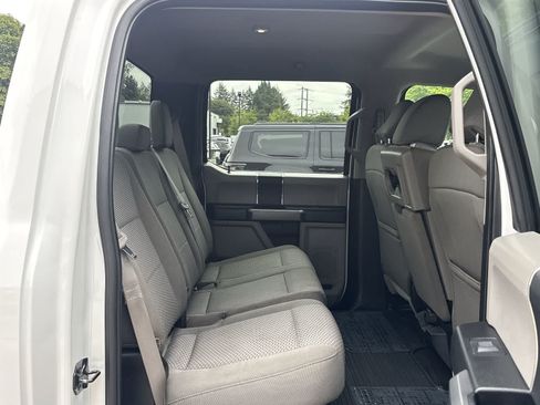Used 2018 Ford F250 XLT AWD/4WD image 10