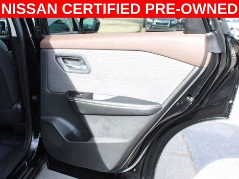 Certified 2022 Nissan Rogue SV image 26