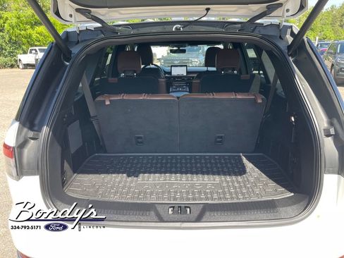 Used 2023 Lincoln Aviator Reserve w/ Equipment Group 201A RWD image 14