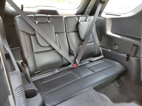 Used 2022 Ford Explorer ST-Line w/ Class IV Trailer Tow Package AWD/4WD image 31