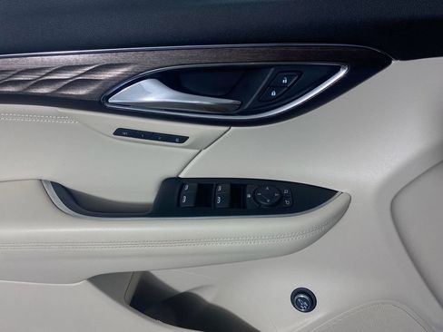 Used 2023 Buick Envision Avenir AWD/4WD image 13