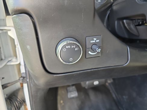 Used 2018 Chevrolet Express 3500 w/ Power Convenience Package image 27