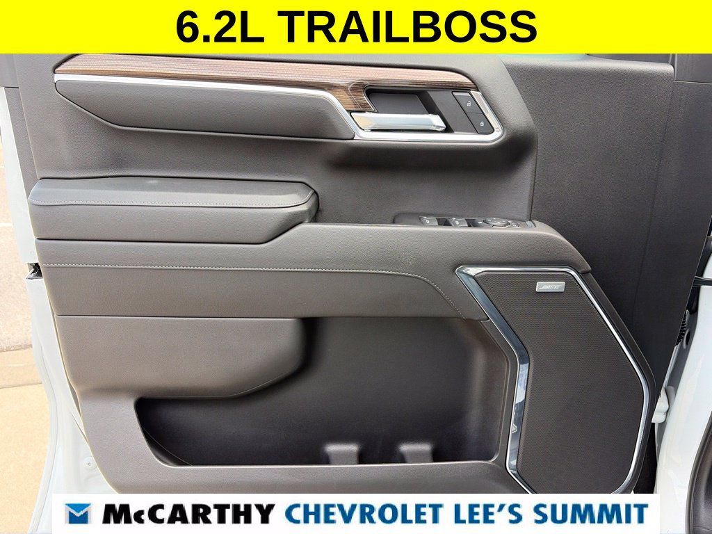 Used 2023 Chevrolet Silverado 1500 LT Trail Boss w/ Convenience Package II AWD/4WD image 47