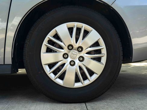 Used 2016 Honda Odyssey LX image 15