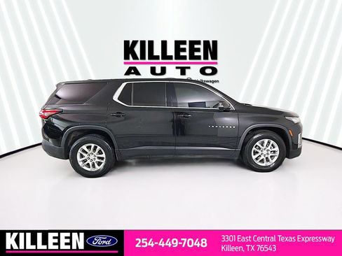 Used 2022 Chevrolet Traverse LS FWD image 10
