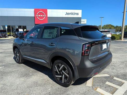 New 2026 Nissan Kicks SV w/ Illumination Package image 7