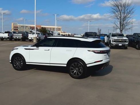 Used 2023 Land Rover Range Rover Velar R-Dynamic S image 5