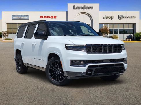 Used 2024 Jeep Grand Wagoneer Series III w/ Quick Order Packagew 28T AWD/4WD image 1