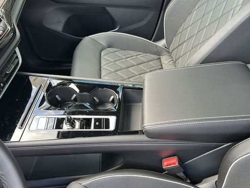 New 2026 Volkswagen Atlas SEL Premium R-Line image 17