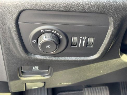 New 2025 Jeep Grand Cherokee L Limited image 15