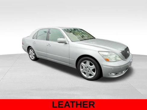 Used 2004 Lexus LS 430 RWD image 3