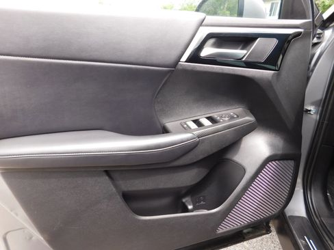 Used 2023 Mitsubishi Outlander SE FWD image 15