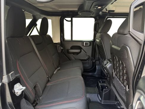 Used 2018 Jeep Wrangler Unlimited Rubicon AWD/4WD image 20