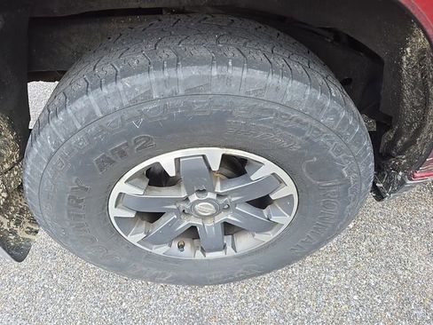 Used 2014 Nissan Xterra PRO-4X w/ Pro-4x Leather Package image 12