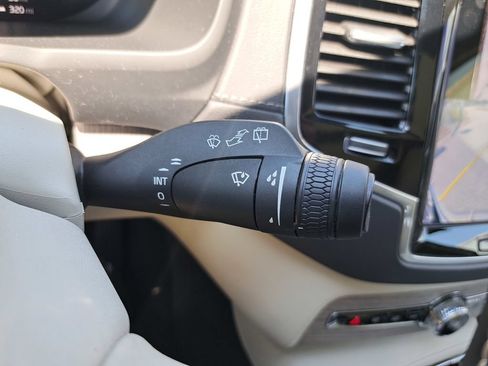 Used 2025 Volvo XC90 T8 Ultra AWD/4WD image 20