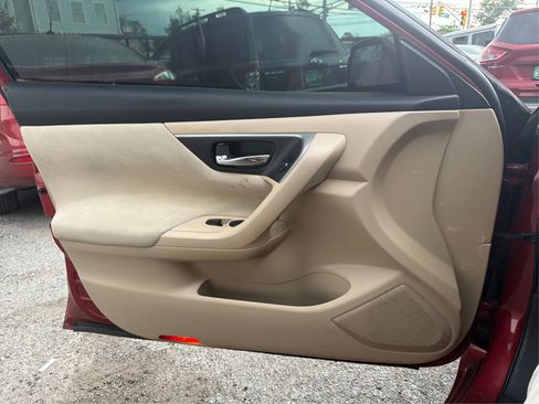 Used 2015 Nissan Altima 2.5 S w/ Power Driver Seat Package FWD image 21