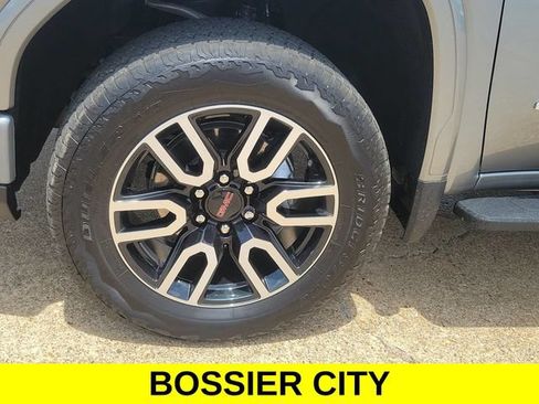 Certified 2026 GMC Sierra 1500 AT4 w/ AT4 Premium Package AWD/4WD image 34