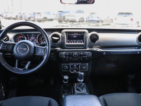 Used 2021 Jeep Wrangler Unlimited Sport AWD/4WD image 18