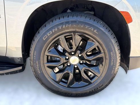 Used 2023 Chevrolet Tahoe LS RWD image 13
