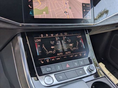 Used 2019 Audi Q8 Premium Plus w/ Premium Plus AWD/4WD image 14