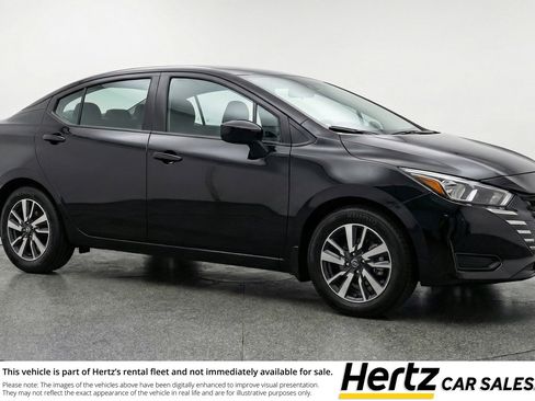 Used 2025 Nissan Versa SV FWD image 1