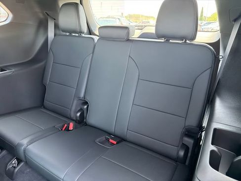 New 2026 Buick Enclave Preferred w/ Power Package FWD image 19