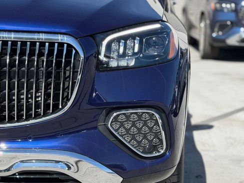 New 2026 Mercedes-Benz Maybach GLS 600 4MATIC image 7