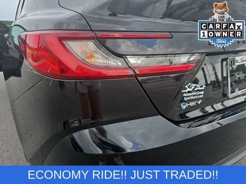 Used 2025 Toyota Camry SE FWD image 22