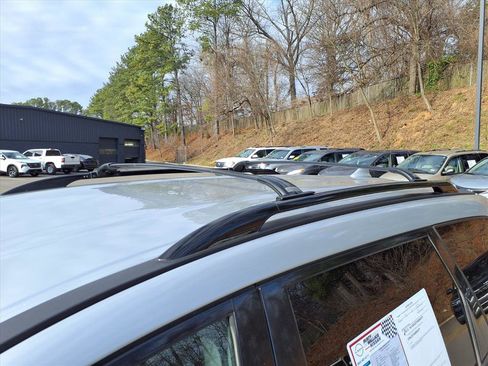 Used 2020 Nissan Pathfinder SL w/ Rock Creek Edition image 10