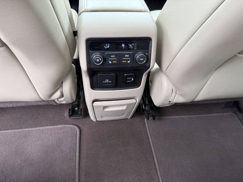 Used 2017 GMC Acadia Denali w/ Technology Package AWD/4WD image 13