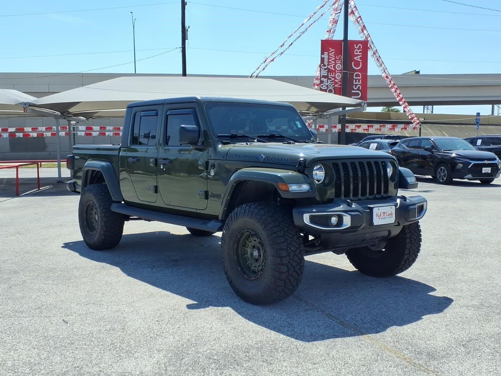 Used 2023 Jeep Gladiator Sport AWD/4WD image 8