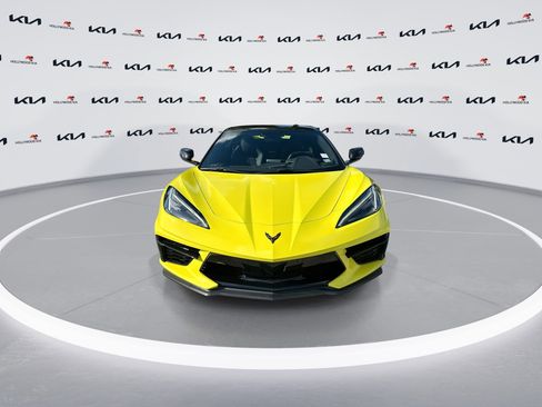 Used 2023 Chevrolet Corvette Stingray Convertible w/ Z51 Performance Package image 3