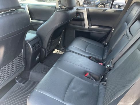 Used 2020 Toyota 4Runner Limited AWD/4WD image 10